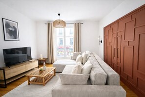 Apartment | Living area - Appartement au cœur de Montmartre (Paris)