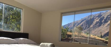 1 bedroom, internet, bed sheets