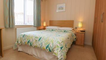 2 bedrooms, individually decorated, individually furnished, free WiFi