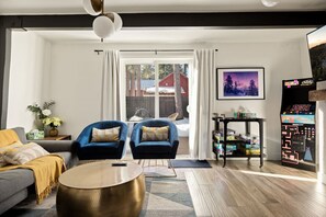 Interior - Hearthmoon Haven w/  Fire Pit Near Village (Big Bear Lake)