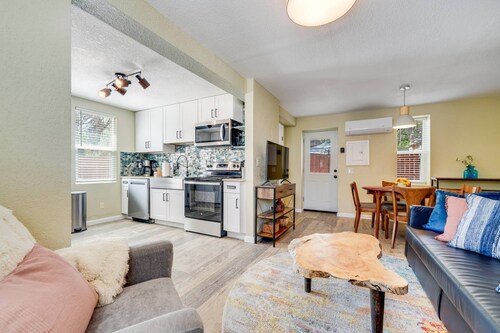 The Rosemont Estate: Historic Main House + Private Cottage (2 Units, Sleeps 10)