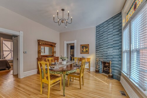 The Rosemont Estate: Historic Main House + Private Cottage (2 Units, Sleeps 10)