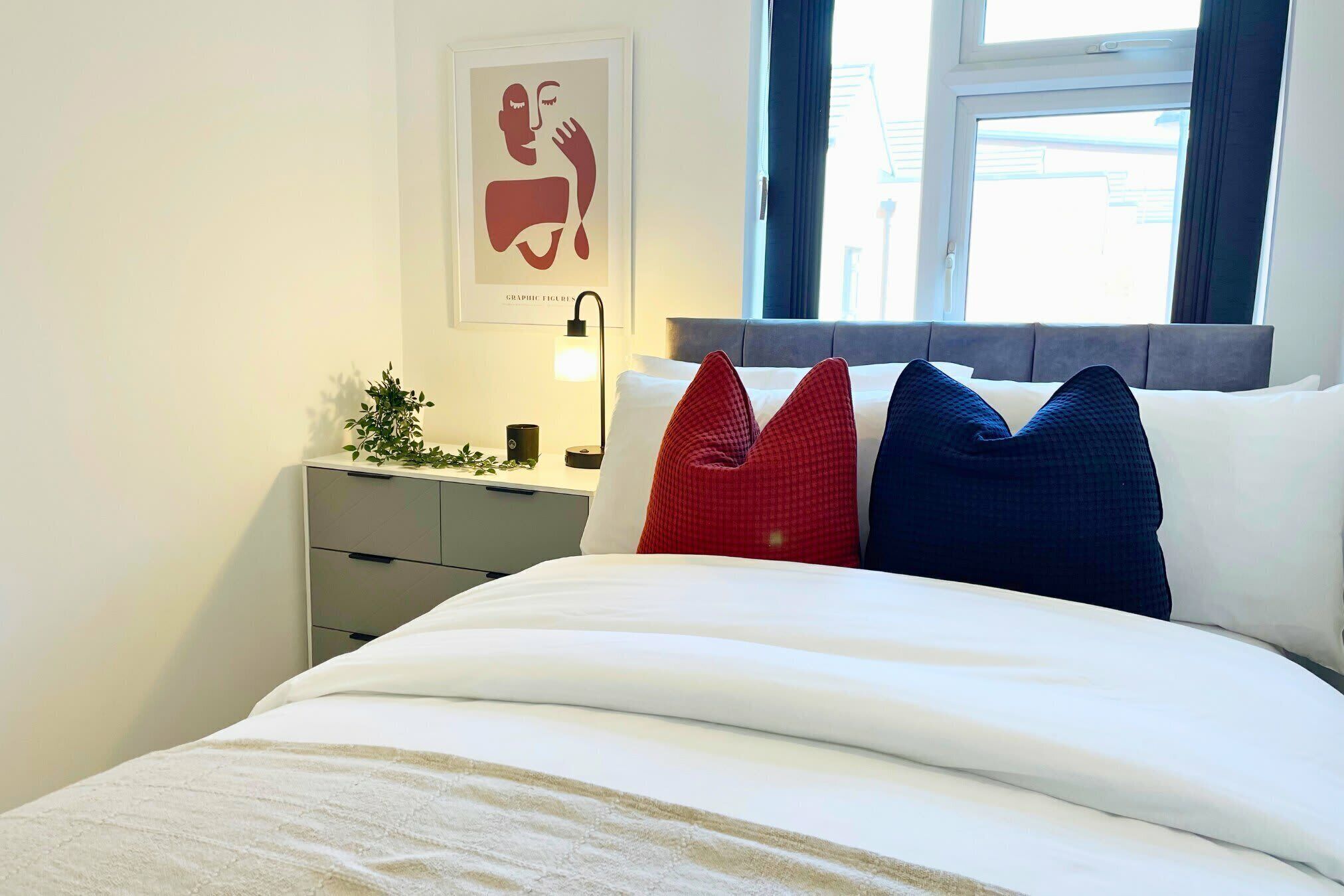 Bügeleisen/Bügelbrett, Internetzugang, Bettwäsche