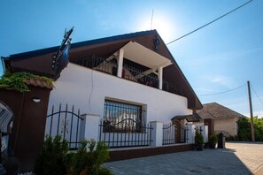 Shared Dormitory, 1 Bedroom | Exterior - Room-villa Vintage Room B 106 (Tomášikovo)