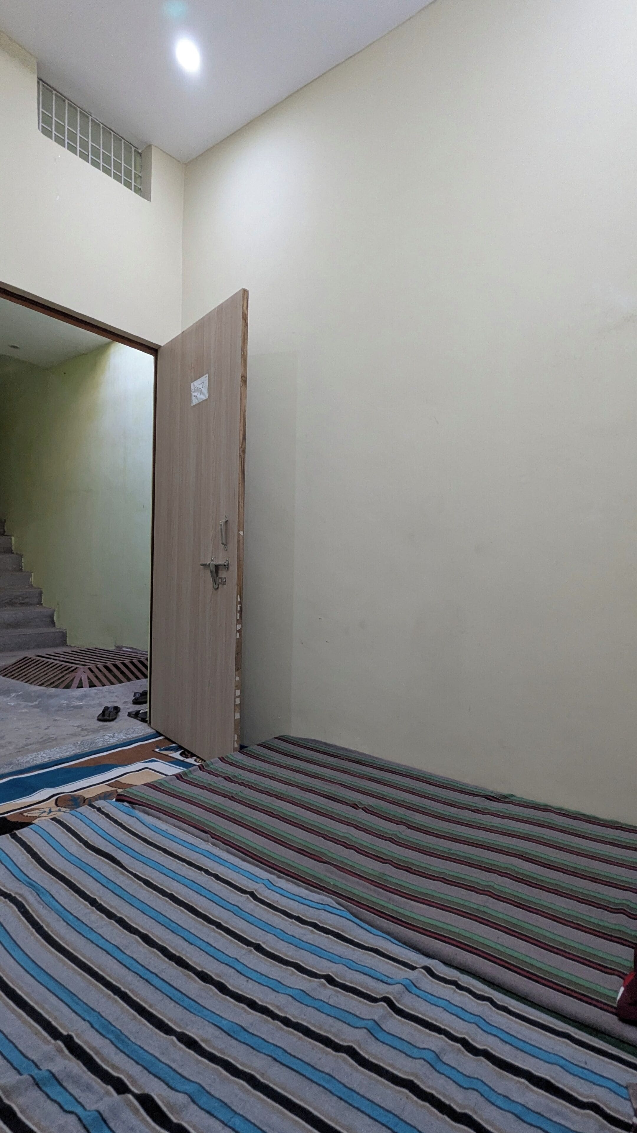 Basic Room | Desk, free WiFi