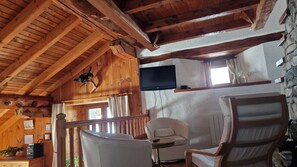 Interior - Spacious apartment in authentic traditional house with outdoor parking (Val-d'Isère)