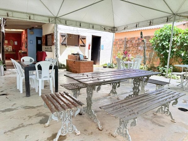 Outdoor dining - Pequizeiro Eco Pousada (Cavalcante)