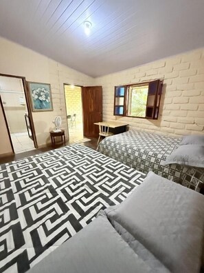 Quadruple Room, 2 Double Beds | Free WiFi - Pequizeiro Eco Pousada (Cavalcante)