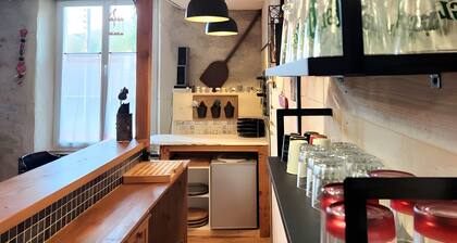 Cottage with Bar, Pizza Oven, and Farm Visit