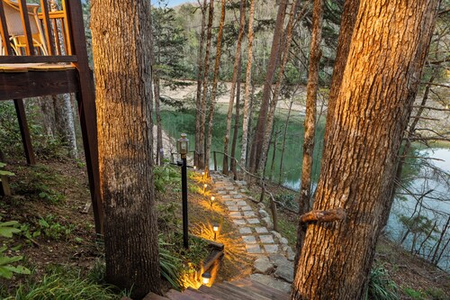 Fontana Lake Cottage- Where Families Come Together