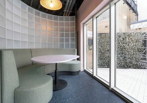 Sala de estar en el lobby