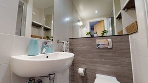 Bathroom - Student Only Hoxton (London)