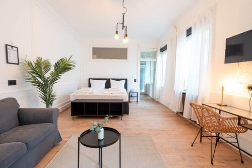 Central apartment in Koblenz | Kitchen | Sky