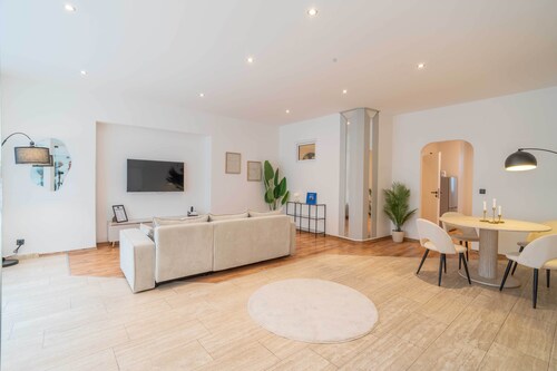 Koblenz Apartment | Sauna & SKY