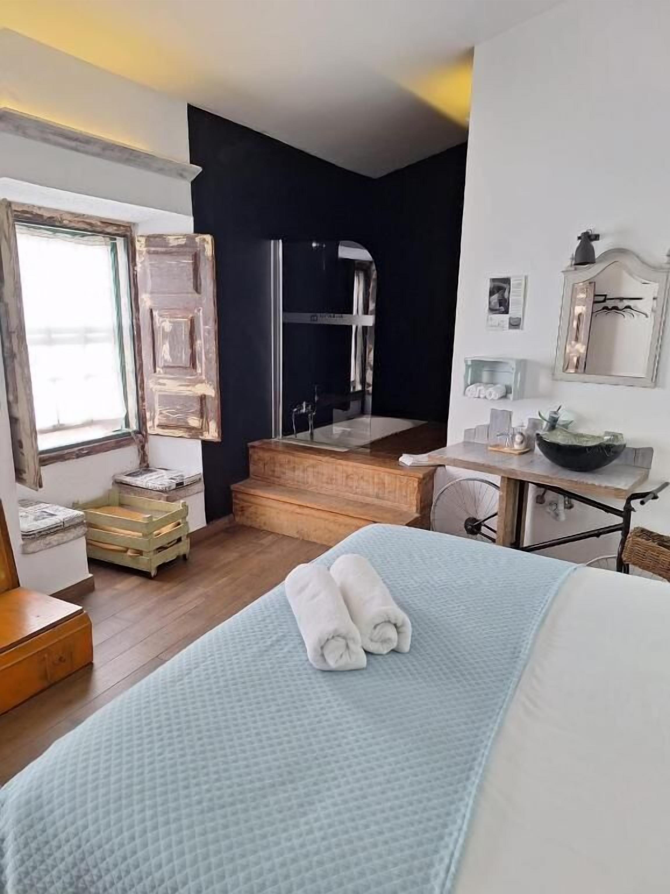 Deluxe Double Room, Non Smoking, City View