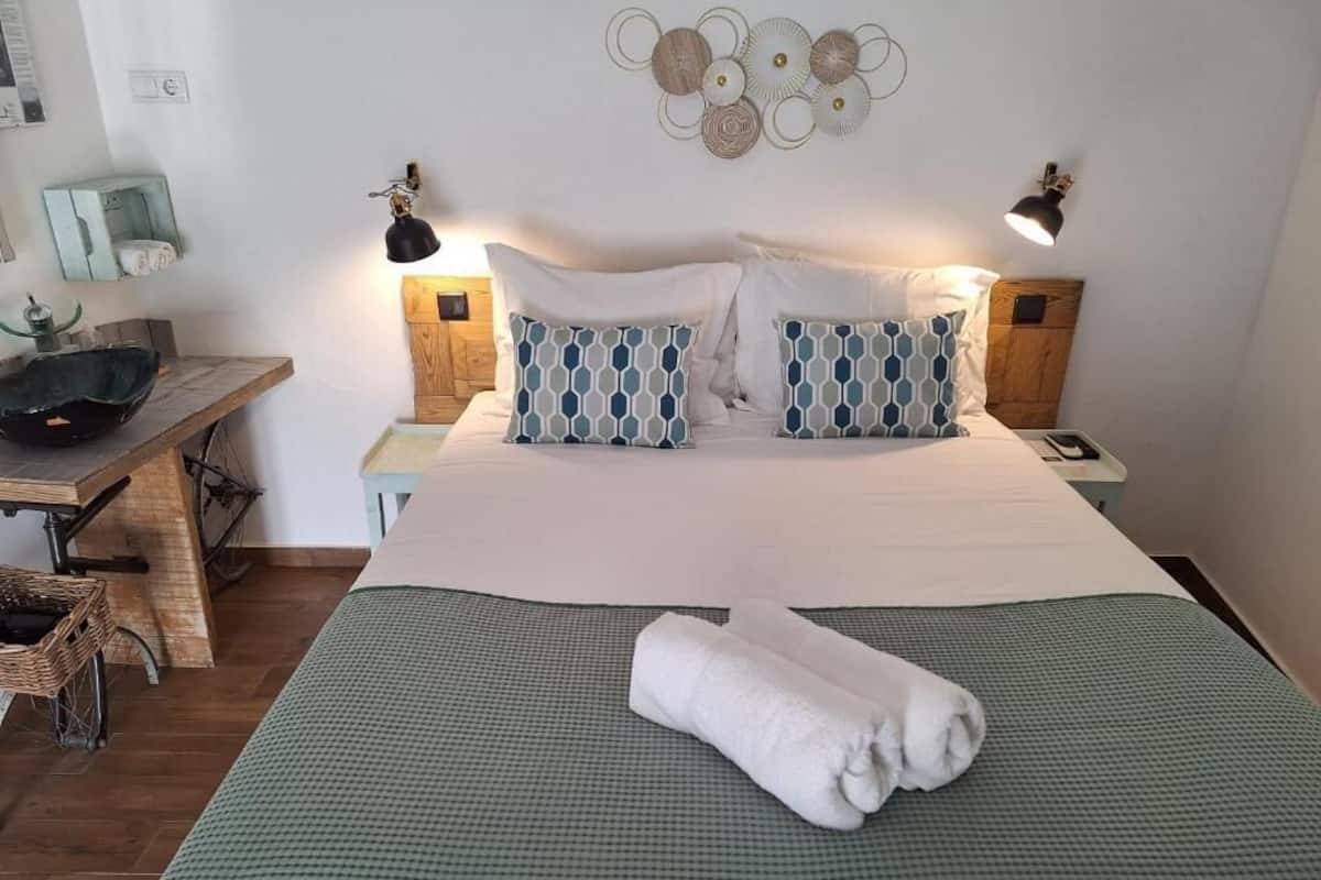 Deluxe Double Room, City View