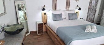 Lovin Book Guesthouse