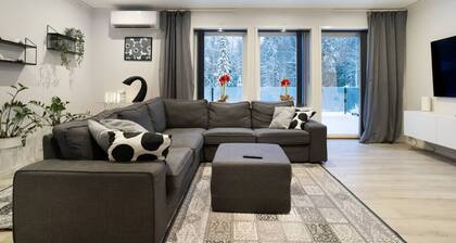 Luxury Lakeside Villa By Lapland Host