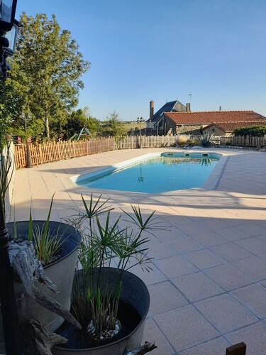 Demeure 4 Suites, Piscine & Spa - Proche Puy du Fou - Service Conciergerie