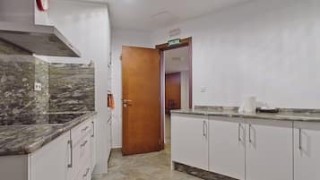 Microwave, dishwasher