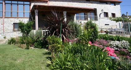 Casa Felisa Guesthouse with Shared Pool, Garden, and Wi-Fi