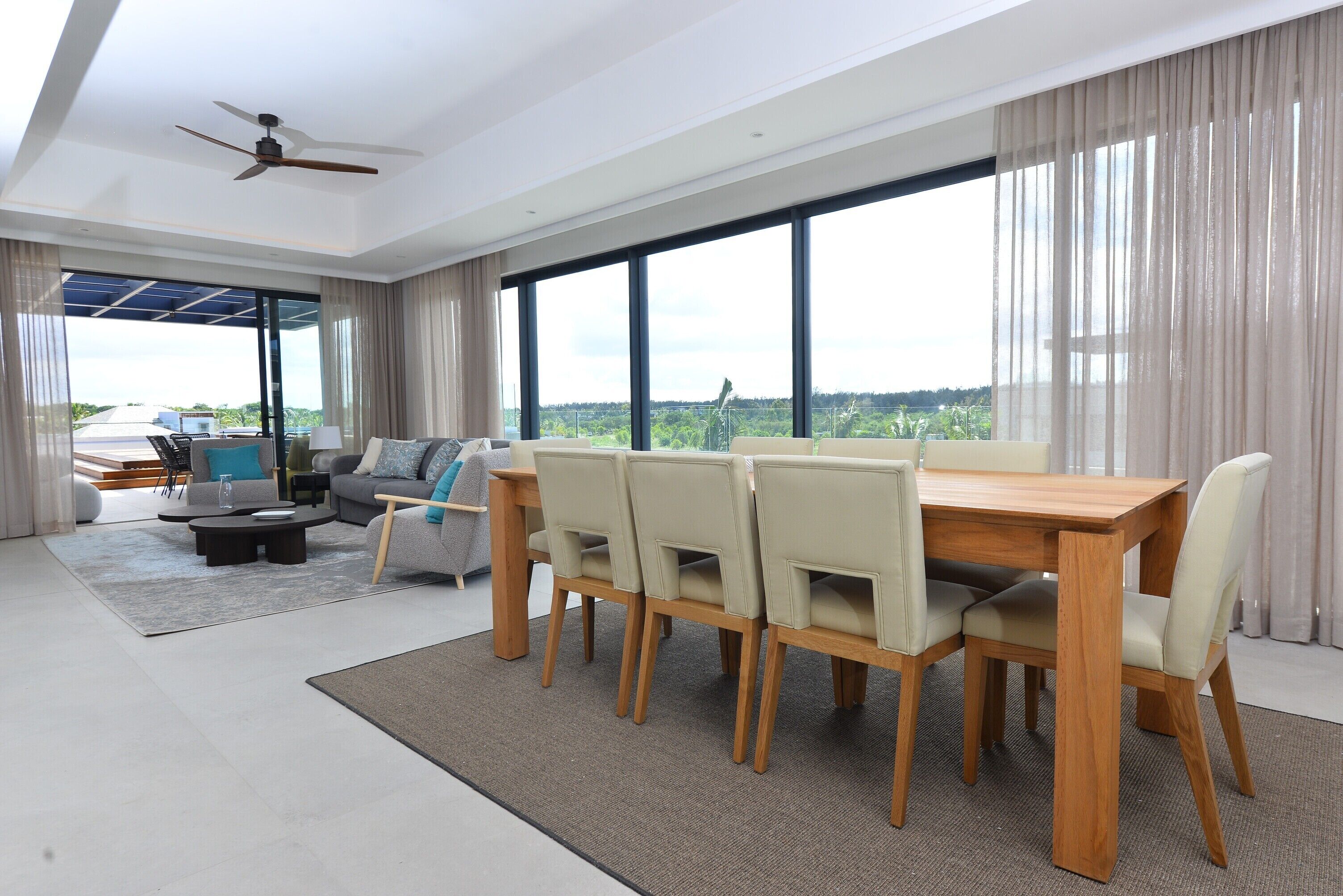 Penthouse Deluxe | Restauration