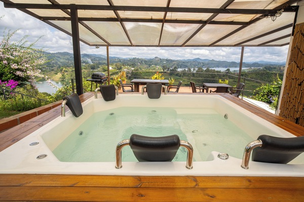 Private spa tub