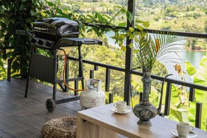 BBQ/picnic Area - Rocks Glamping (El Peñol)