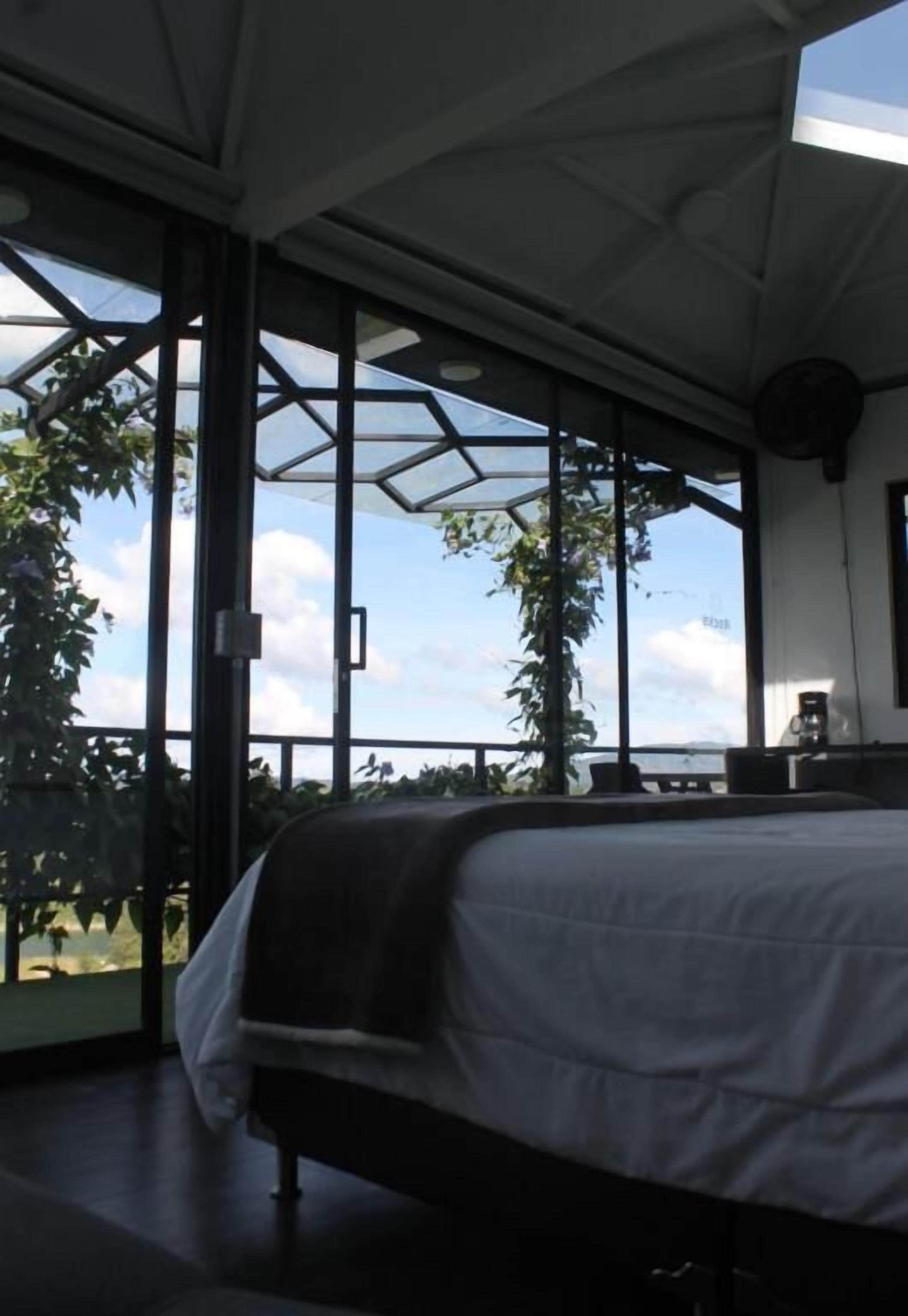 Premium bedding, laptop workspace, free WiFi, bed sheets