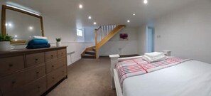 熨斗/熨衣板、WiFi、床单