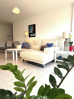 Living area - Casa Linda by Sesimbra Sun Sea (Sesimbra)