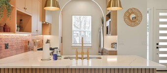 Luxury New Build in Western District OKC for a large family