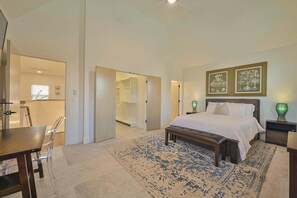 Desk, iron/ironing board, WiFi, bed sheets