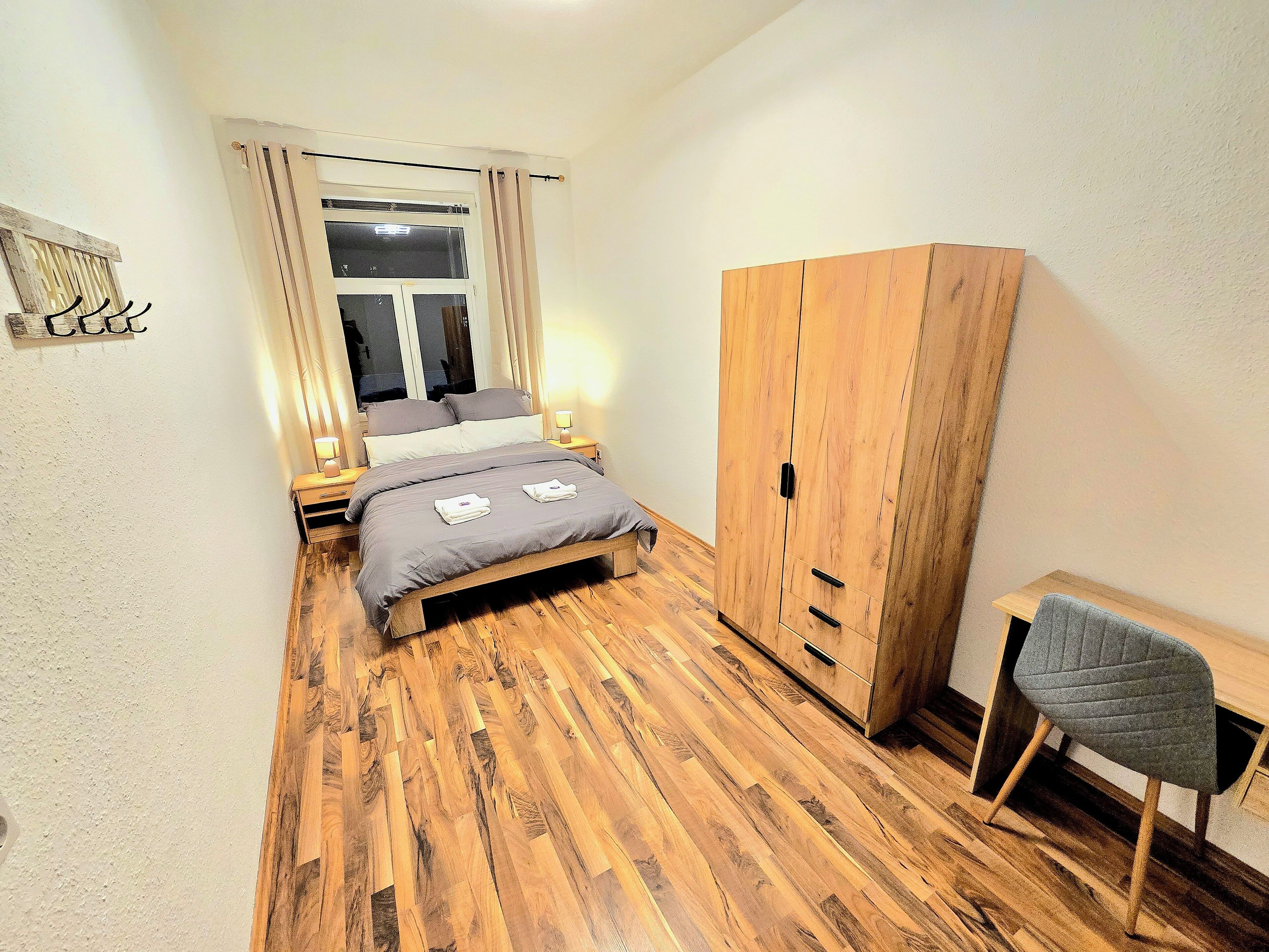 Bügeleisen/Bügelbrett, WLAN, Bettwäsche