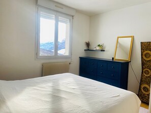 Fer et planche à repasser, Wi-Fi, draps fournis