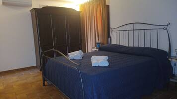 8 Schlafzimmer, WLAN, Bettwäsche