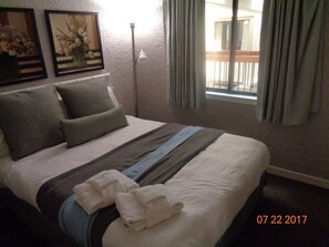 Strygejern/strygebræt, Wi-Fi, sengetøj