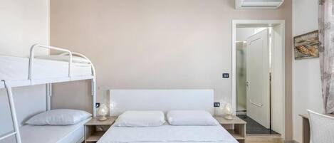 Quadruple Room | Free WiFi