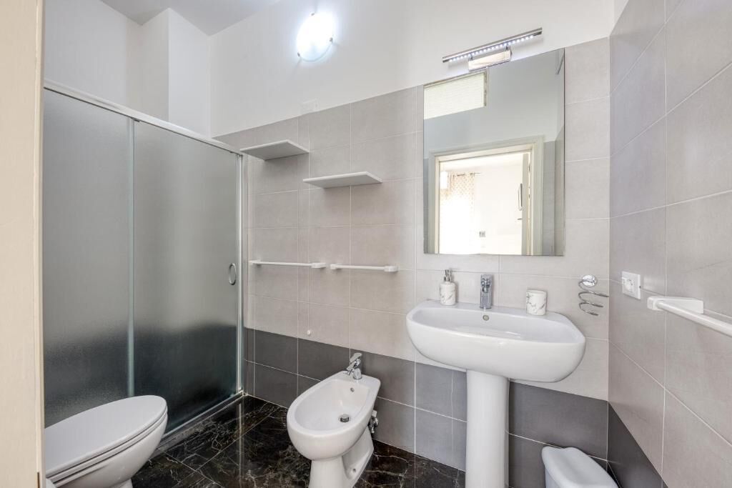 Chambre Double Standard, balcon | Salle de bain