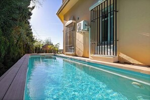 Outdoor pool - Luxury 12p Villa: Private Pool & 5 Bathrooms | 150m to Beach & La Cala (Las Lagunas de Mijas)