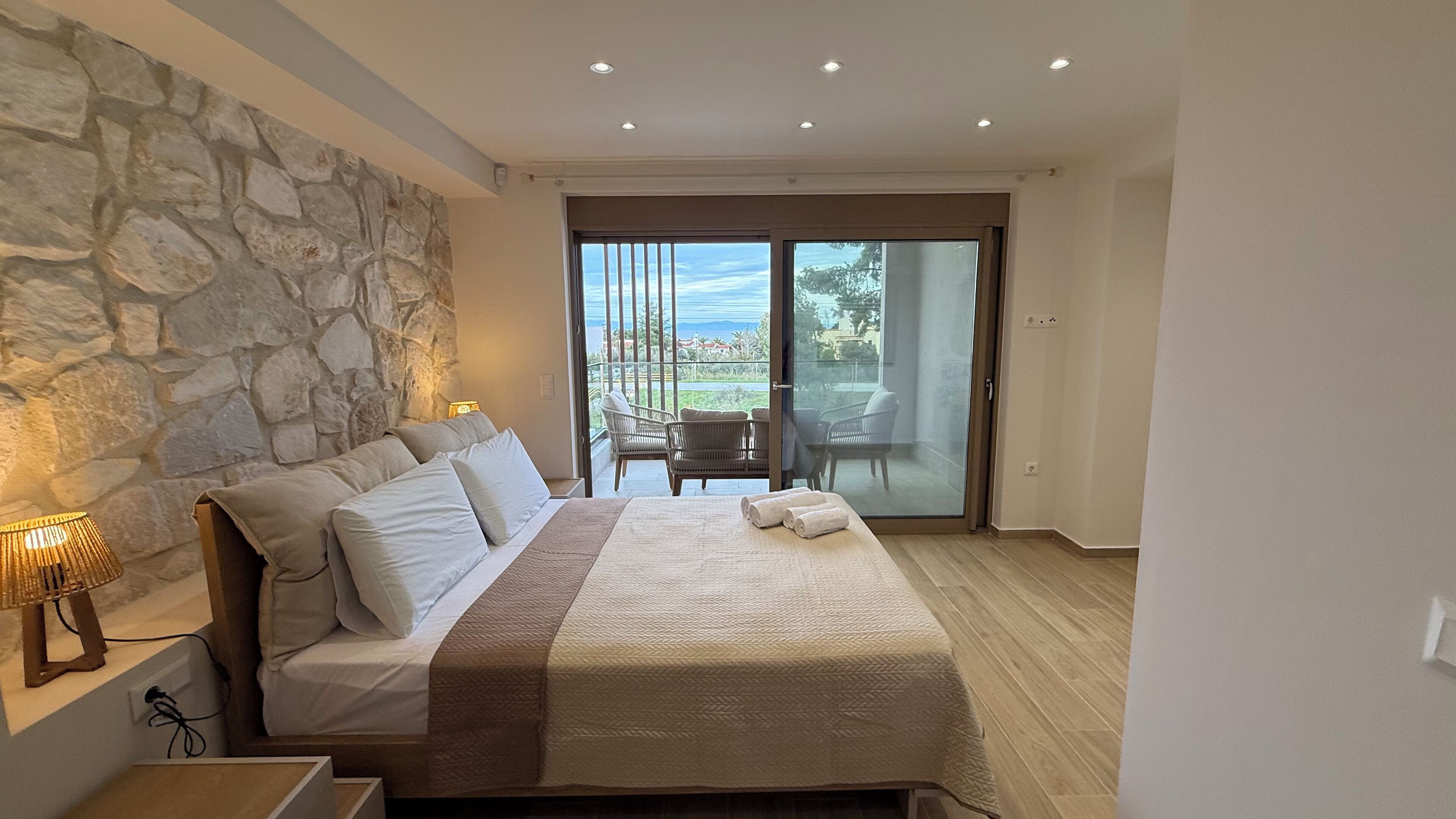 遮光窗帘、隔音、熨斗/熨衣板、免费 WiFi