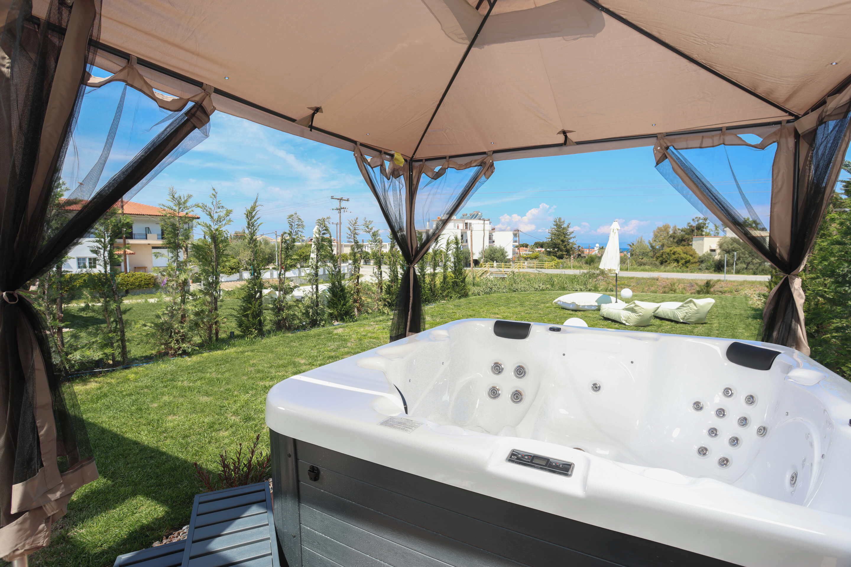 室外 SPA 浴池