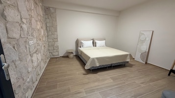 Blackout drapes, soundproofing, iron/ironing board, free WiFi