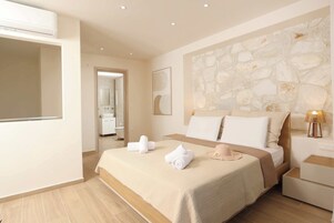 Superior Villa, Balcony, Sea View | Blackout drapes, soundproofing, iron/ironing board, free WiFi