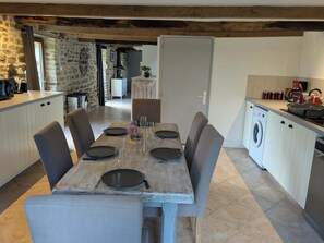 ميكروويف، فرن، موقد طهي مسطح، غسالة أطباق