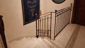 Interior - Atelier Monte Bago (Medesano)