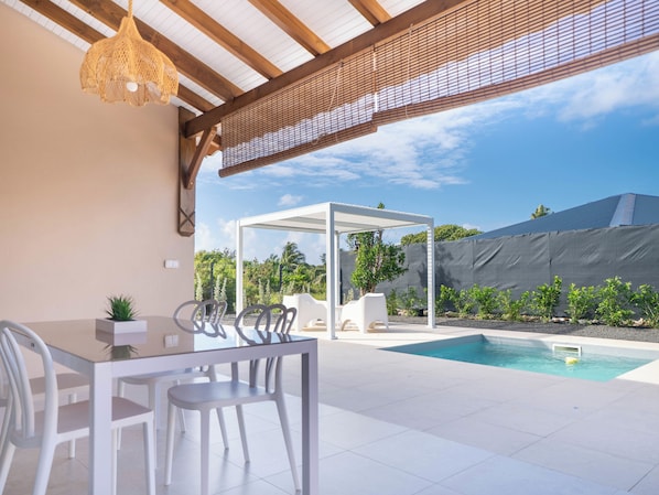 Pool - Villa Cotoon Lodge 1, peaceful villa with no overlooking neighbors (Saint-François)