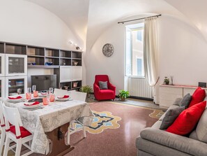 TV - Emanuela by Interhome (Alassio)