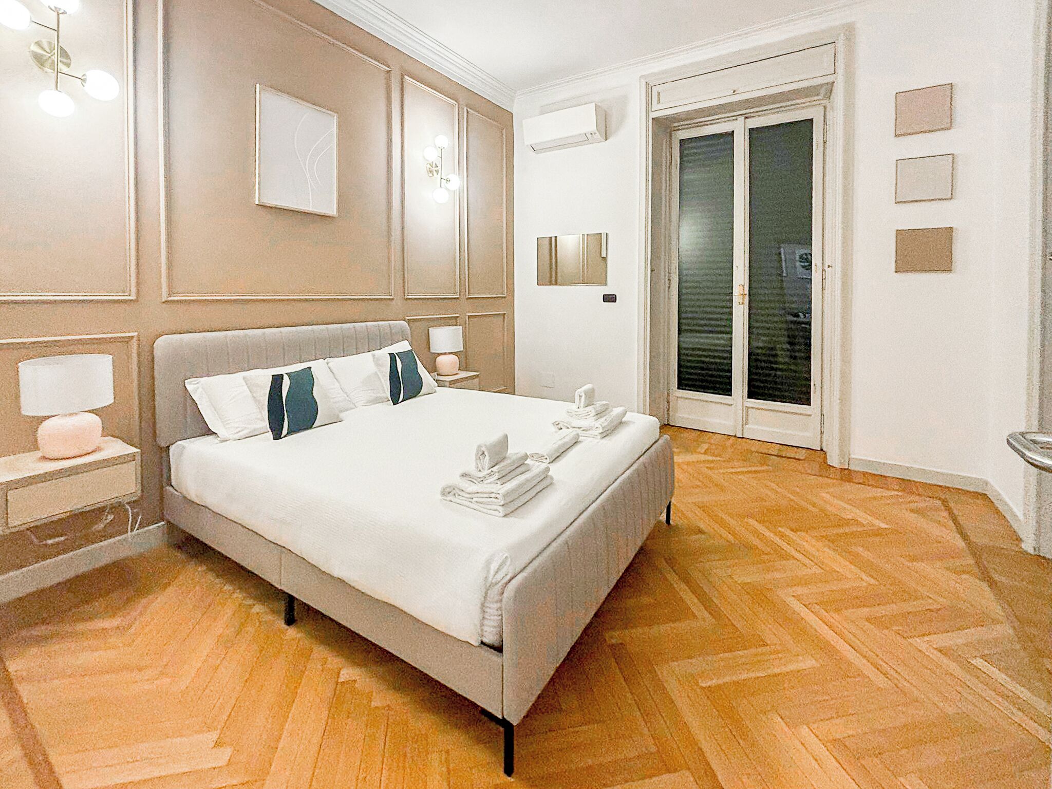 Iron/ironing board, free WiFi, bed sheets