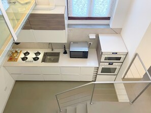 Fridge, stovetop, dishwasher, coffee/tea maker - Flatsharing - Collegno 3 level Loft (Milano)
